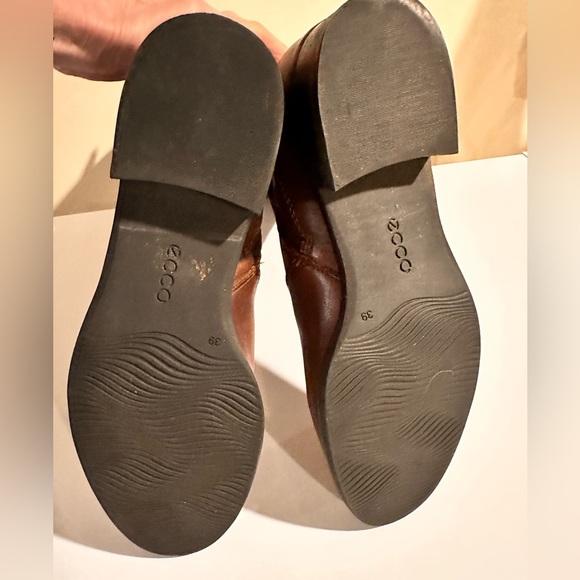 EUC Ecco boots - Picture 2 of 4